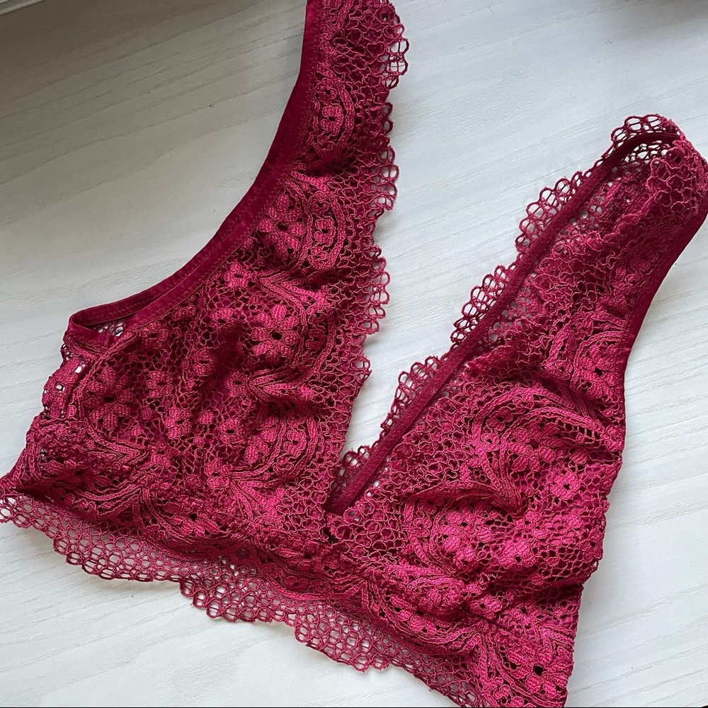 Victoria’s Secret Floral Lace Bralette